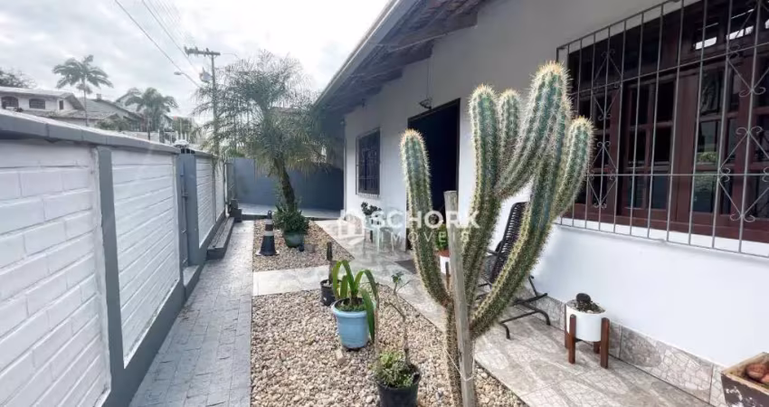Casa com 2 dormitórios à venda, 100 m² por R$ 600.000,00 - Asilo - Blumenau/SC