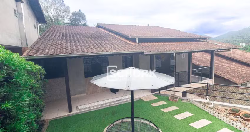 Casa com 3 dormitórios à venda, 250 m² por r$ 750.000,00 - itoupava central - blumenau/sc