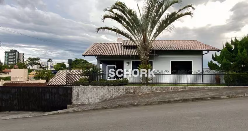 Casa com 5 dormitórios à venda, 201 m² por R$ 800.000,00 - Capitais - Timbó/SC