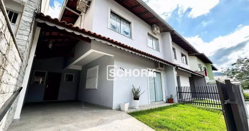 Casa com 3 dormitórios à venda, 149 m² por R$ 660.000,00 - Garcia - Blumenau/SC