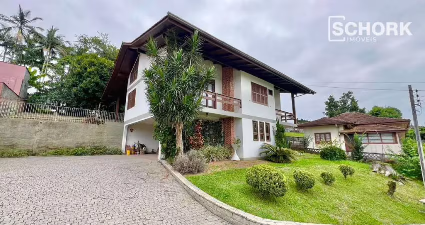 Casa com 3 dormitórios para alugar, 262 m² por R$ 5.684,00/mês - Salto - Blumenau/SC