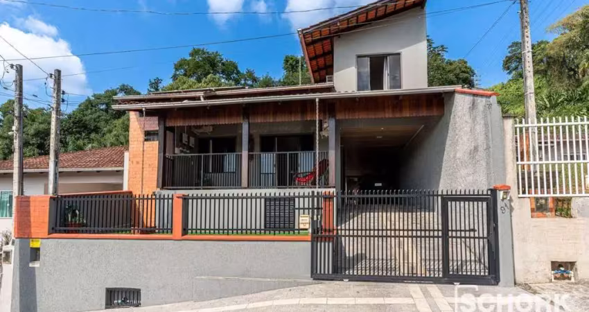 Casa com 3 dormitórios à venda, 200 m² por r$ 785.000,00 - itoupavazinha - blumenau/sc