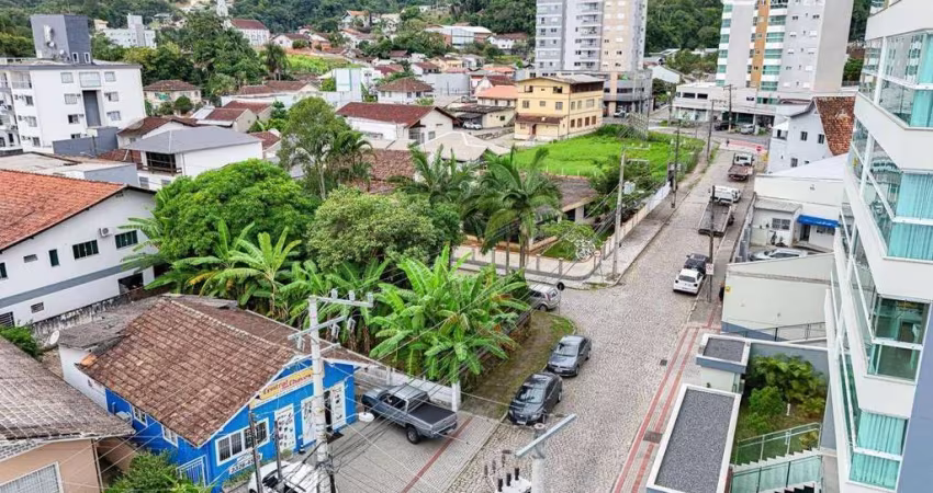 Terreno à venda, 330 m² por R$ 700.000,00 - Velha - Blumenau/SC