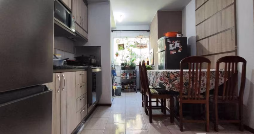 Apartamento com 2 dormitórios à venda, 50 m² por R$ 330.000,00 - Velha - Blumenau/SC