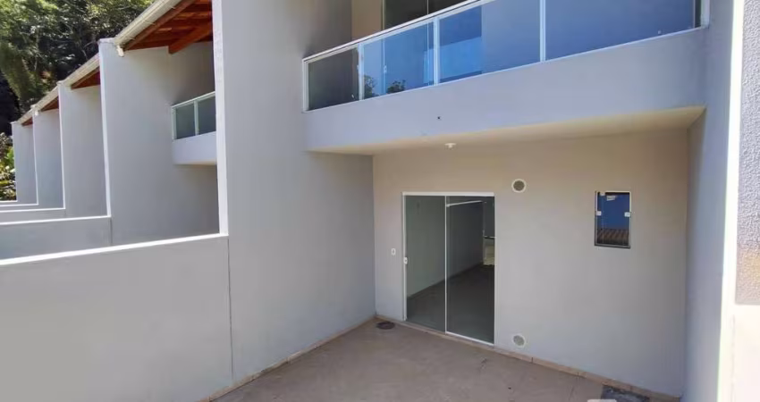 Sobrado com 2 dormitórios para alugar, 68 m² por R$ 2.000,00/mês - Itoupava Central - Blumenau/SC