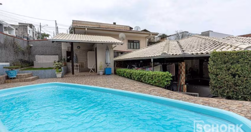 Casa com 3 dormitórios à venda, 200 m² por R$ 760.000,00 - Fortaleza - Blumenau/SC
