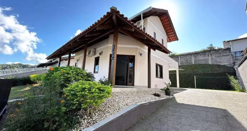 Casa com 3 dormitórios à venda, 145 m² por r$ 969.000,00 - fortaleza alta - blumenau/sc