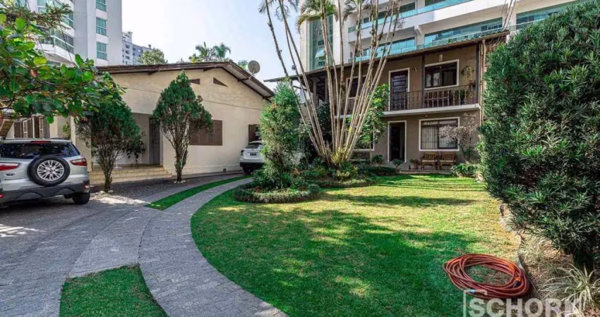 Casa com 3 dormitórios à venda, 245 m² por r$ 2.100.000,00 - victor konder - blumenau/sc