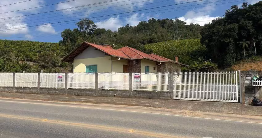 Casa com 3 dormitórios para alugar, 175 m² por r$ 2.960,00/mês - arapongas - indaial/sc