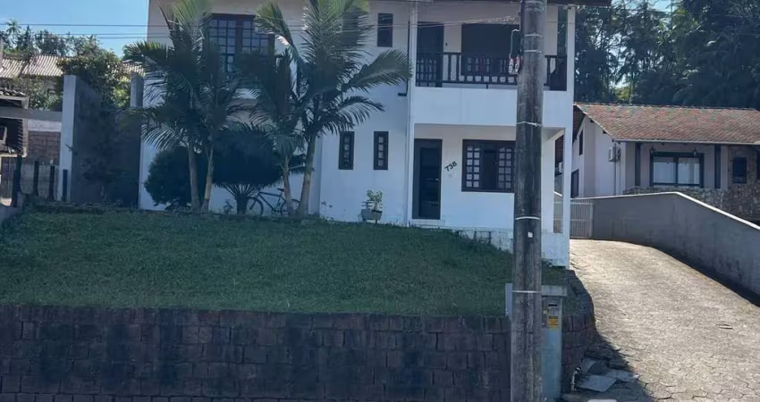 Casa com 4 dormitórios à venda, 340 m² por r$ 890.000,00 - dona clara - timbó/sc