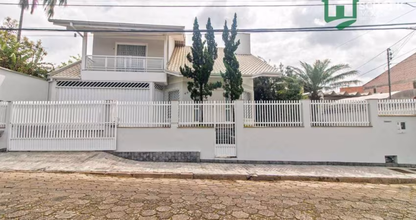 Casa com 3 dormitórios à venda, 260 m² por R$ 1.100.000,00 - Fortaleza - Blumenau/SC
