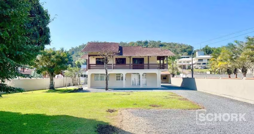 Casa com 6 dormitórios para alugar, 425 m² por r$ 4.955,00/mês - fidélis - blumenau/sc