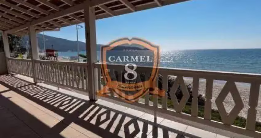 Praia de bombas - residência de frente para o mar com 04 suítes