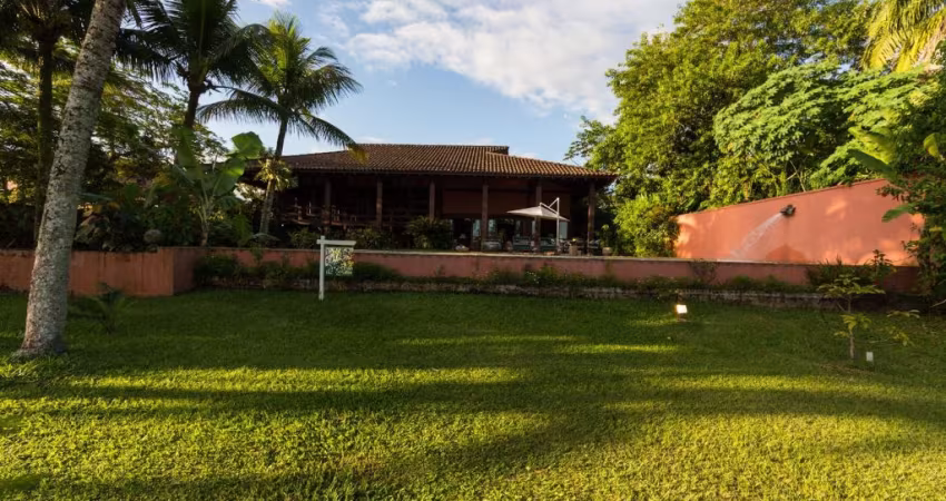 Mansão no Golfe Club - Mais que uma Casa - Um  Estilo de Vida