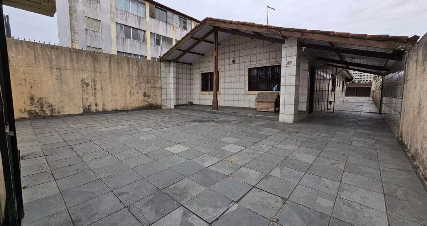 Casa à venda em Mongaguá, Jd Praia Grande, com 6 quartos, com 179.9 m²