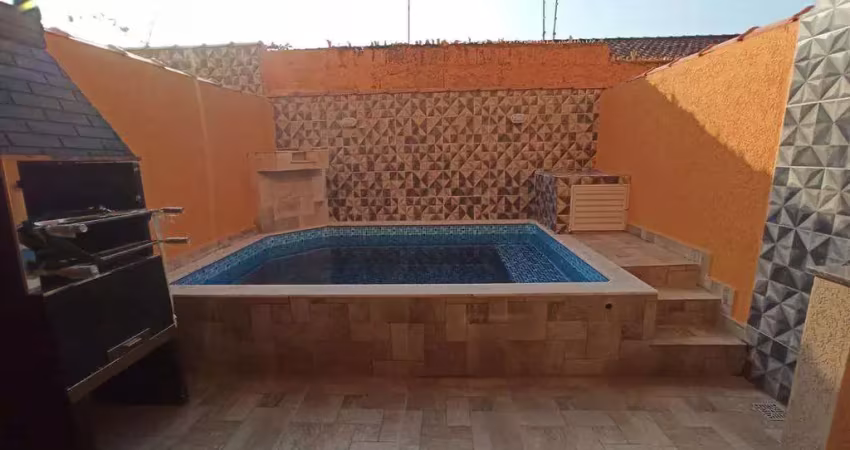 Sobrado à venda em Itanhaém, null, com 2 suítes, com 76 m²