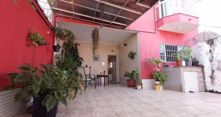 Sobrado à venda em Mongaguá, Vera Cruz, com 1 suíte, com 142.86 m²