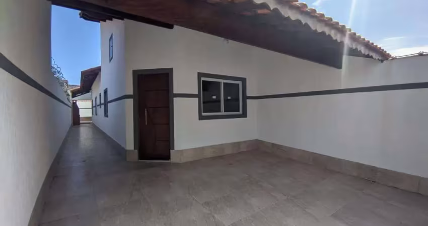 Casa à venda em Mongaguá, Balneário Itaóca, com 1 suíte, com 80.66 m²