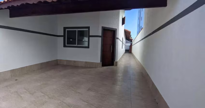Casa à venda em Mongaguá, Balneário Itaóca, com 2 quartos, com 80.66 m²