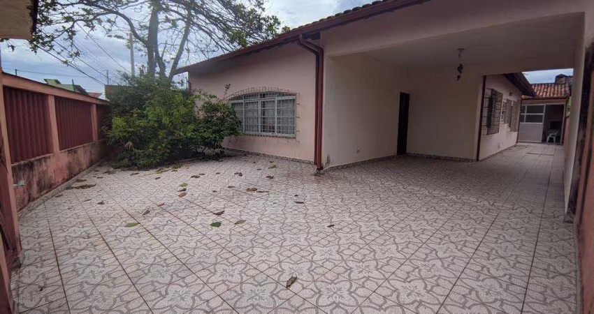 Casa à venda em Mongaguá, Flórida Mirim, com 1 suíte, com 150 m²