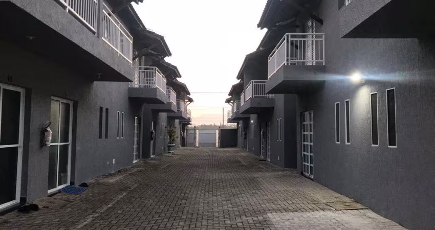 Sobrado de Condomínio com 2 dorms, Balneário Itaguai, Mongaguá - R$ 213 mil, Cod: 70509554