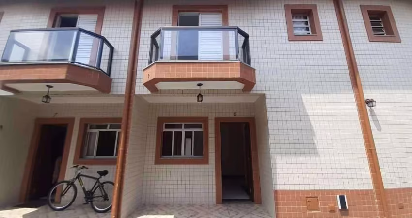 Sobrado com 2 dormitórios à venda, 80 m² por R$ 250.000,00 - Vila Nossa Senhora de Fatima - Mongaguá/SP