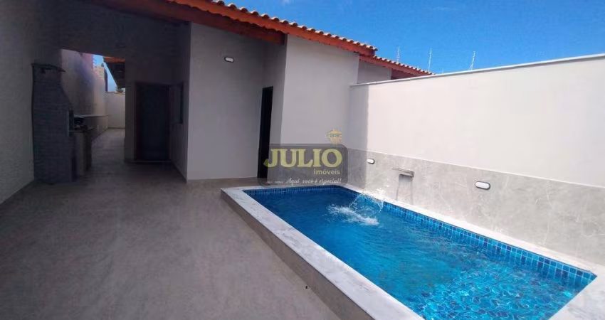 Casa à venda em Itanhaém 3 dorms sendo 1 suite. Aceito seu FGTS e financio pelo seu banco.