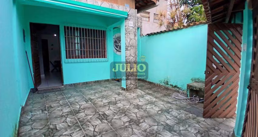 Casa Lado Praia em Itanhaém com 1 Quarto e Quintal – Suarão