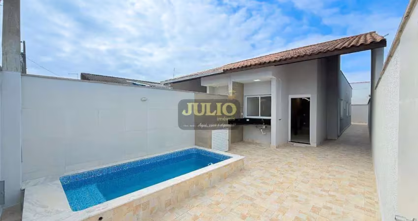 Casa nova com piscina na cidade de itanhaém, apenas 329.900$
