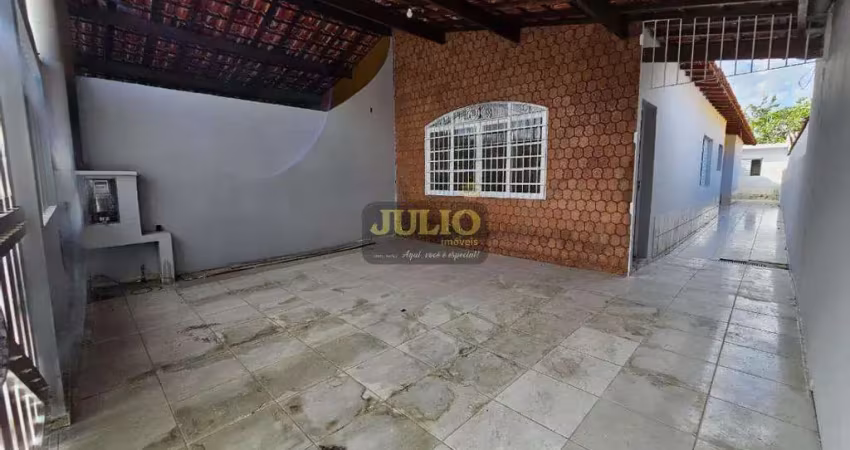 Casa à venda em mongaguá, agenor de campos, com 3 quartos, com 130.43 m²