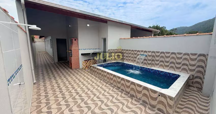 Casa nova com piscina e churrasqueira, 10min do centro de itanhaém, apenas 339.900$