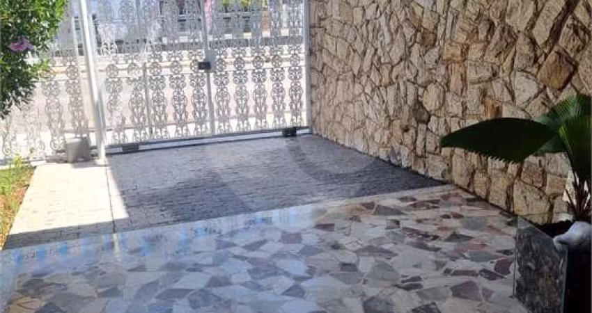Casa com 3 quartos para locação em Jardim São Bento - SP