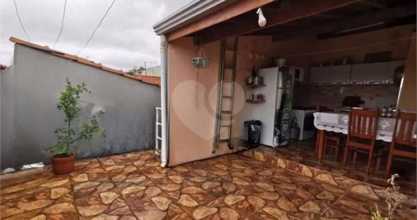 Casa com 2 quartos à venda em Fazenda Grande - SP
