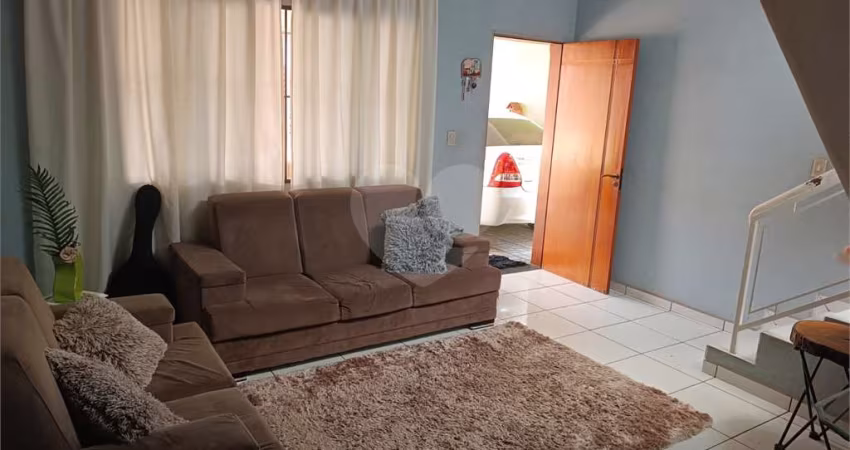 Casa com 3 quartos à venda em Parque Almerinda Pereira Chaves - SP