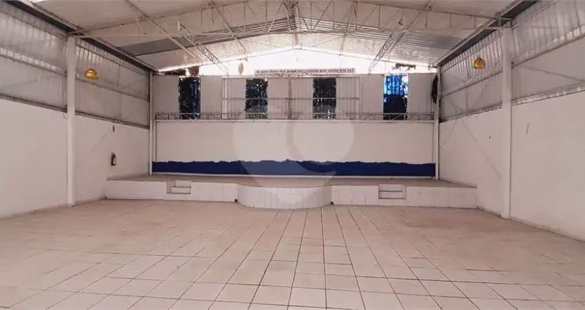 Prédio inteiro para locação em Vila Vianelo - SP