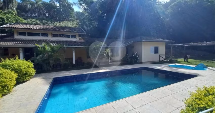 Chácara com 3 quartos à venda em Estância Figueira Branca - SP