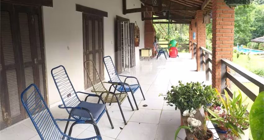 Sítio com 5 quartos à venda em Pau Arcado - SP