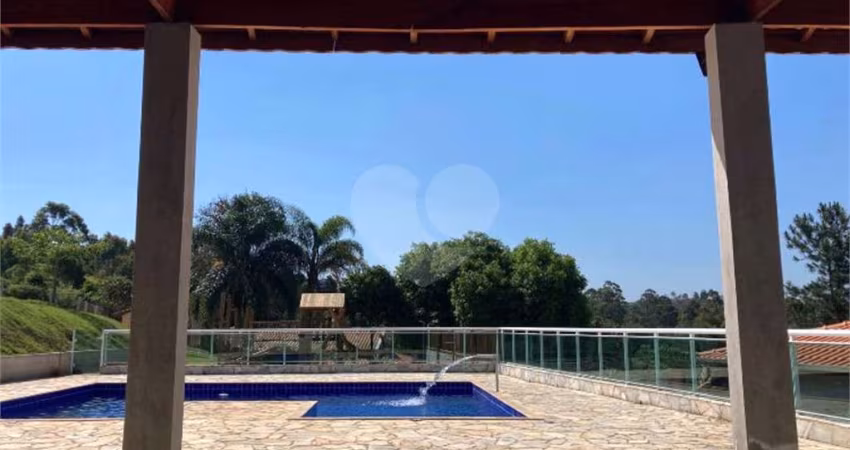 Chácara com 2 quartos à venda em Moinho - SP
