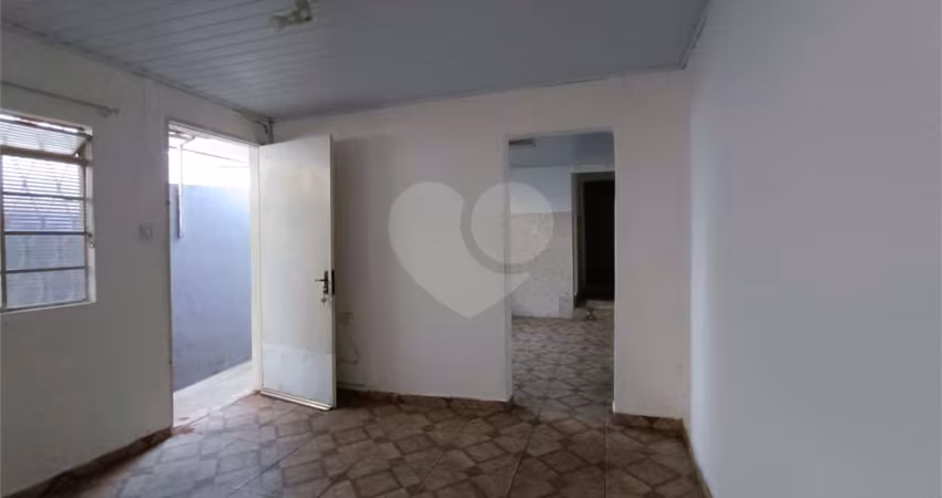 Casa com 2 quartos à venda em Jardim Ana Maria - SP