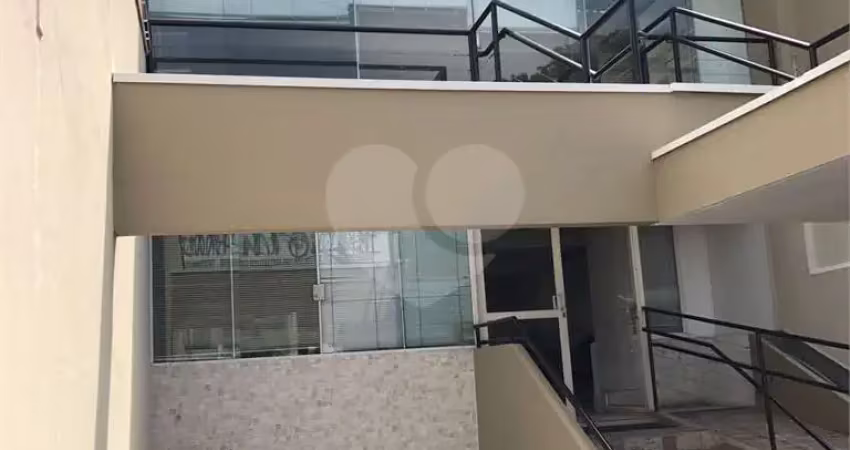 Prédio inteiro para locação em Centro - SP