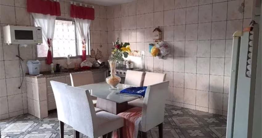Casa com 3 quartos à venda em Jardim Bertioga - SP
