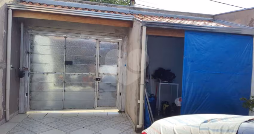 Casa com 2 quartos à venda em Jardim Martins - SP