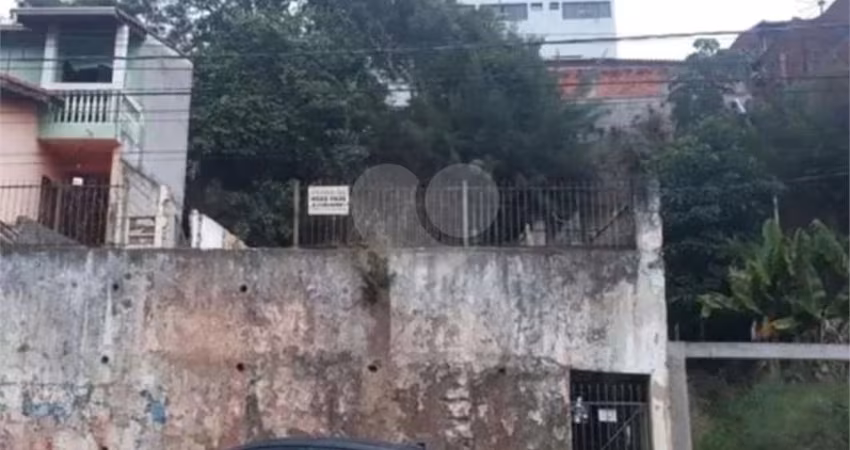 Terreno à venda em Jardim Maria De Fátima - SP