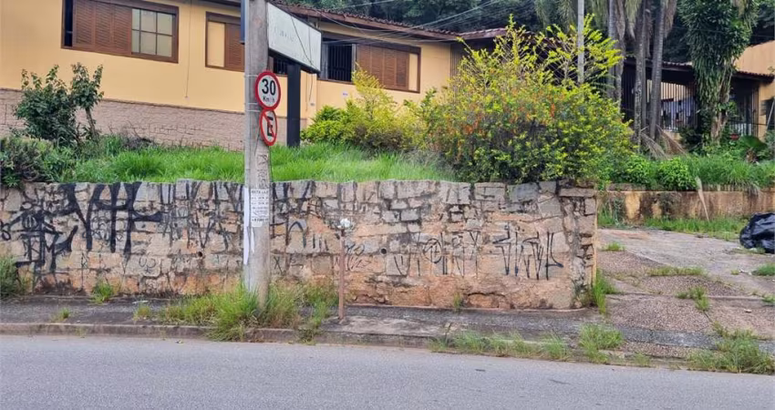 Casa com 4 quartos à venda em Jardim Santa Teresa - SP