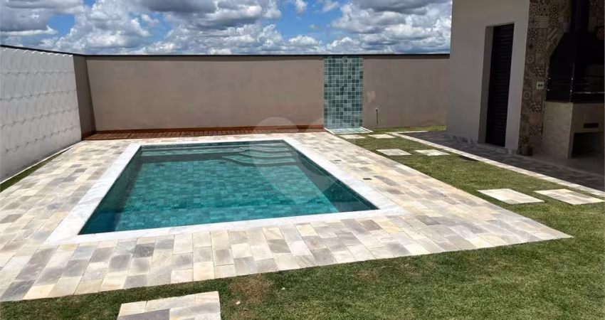 Condomínio com 4 quartos à venda em Loteamento Vale Azul I - SP