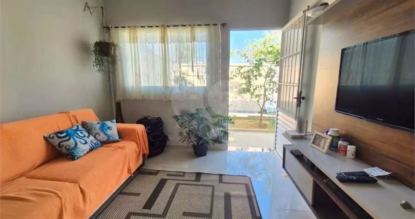 Casa térrea com 3 quartos à venda em Residencial Girassol - SP