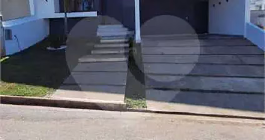 Casa com 3 quartos à venda em Residencial Vila Victoria - SP