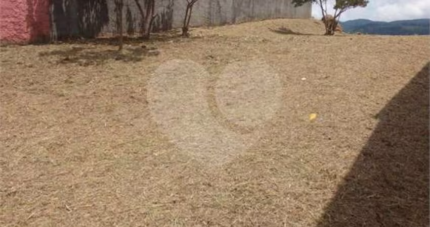 Terreno para locação em Vila Santana Ii - SP