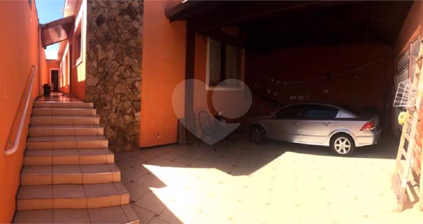 Casa com 3 quartos à venda em Residencial Jardim Perolla - SP