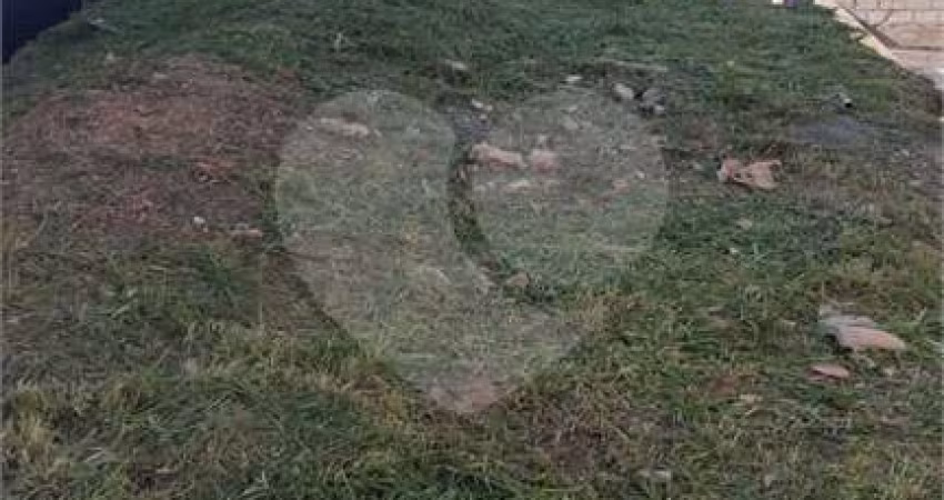 Terreno à venda em Jardim Brasil - SP